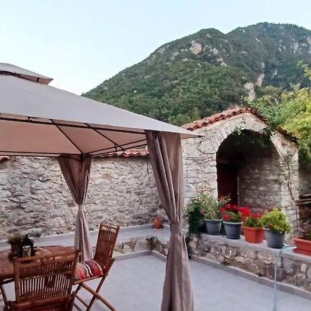 Ανεξαρτητο Studio Στο Ομορφο Καστορειο Kastorion Exterior foto